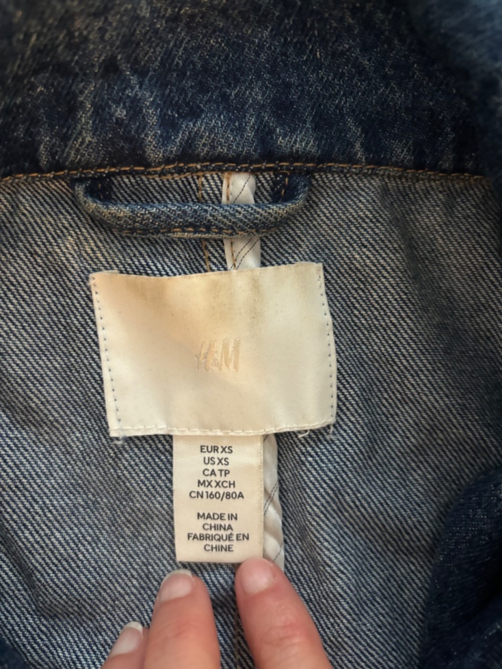 Cropped Denim Jacket - Picture 5 of 5